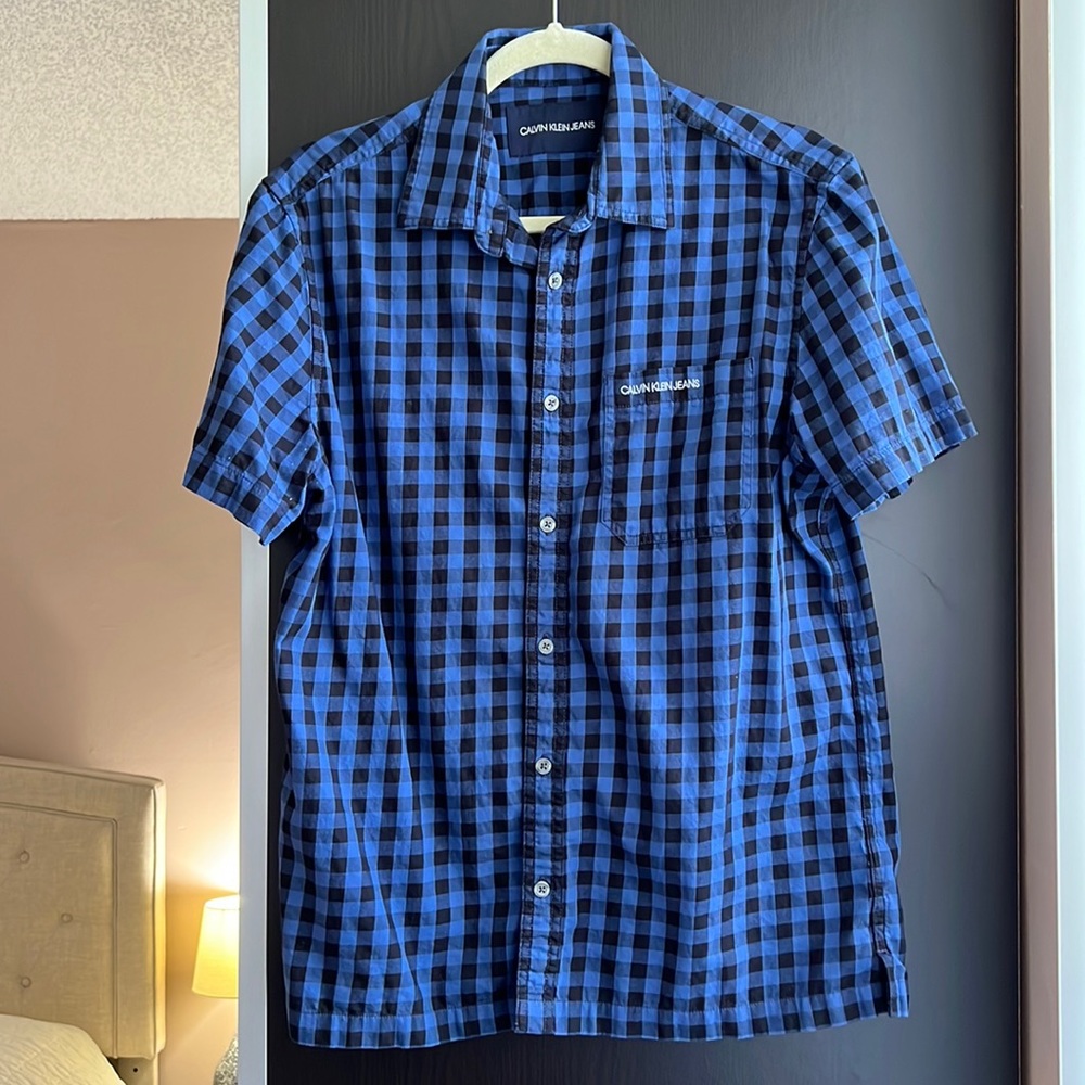 Men’s checkered shirt